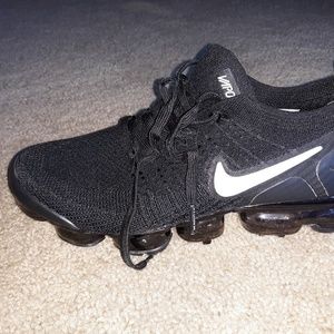 Nike Vapormax 2 black and white